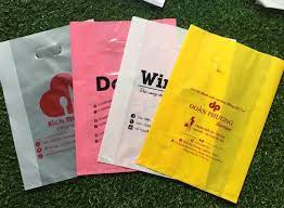 Công dụng việc sử dụng dịch vụ in logo lên túi bóng